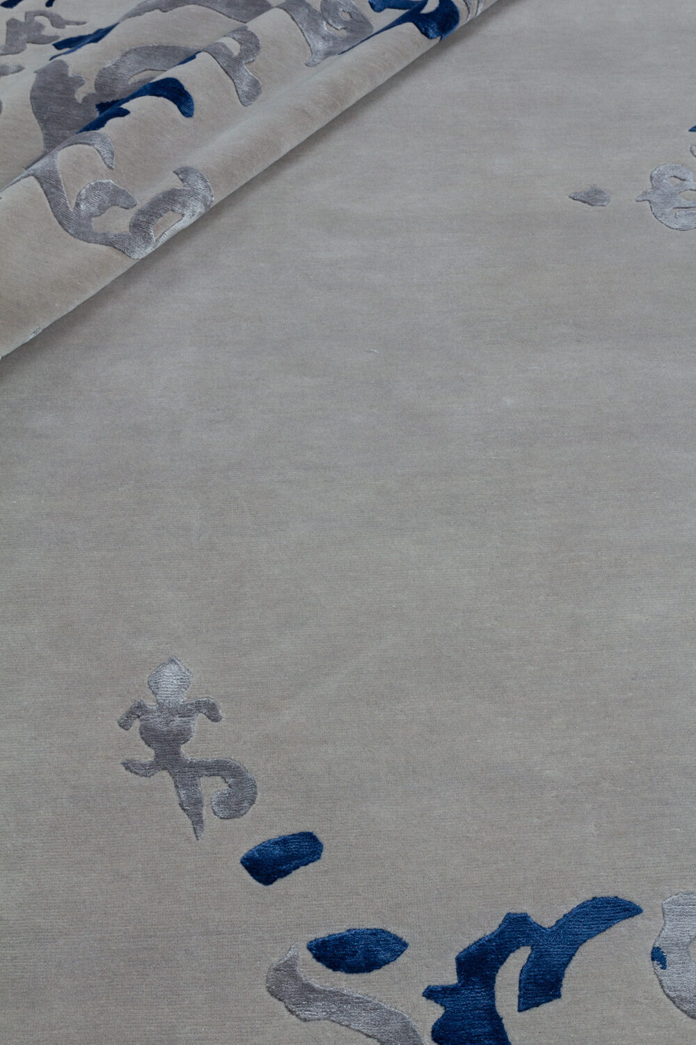 Tapis de luxe design et haut de gamme sur mesure • Richelieu custom